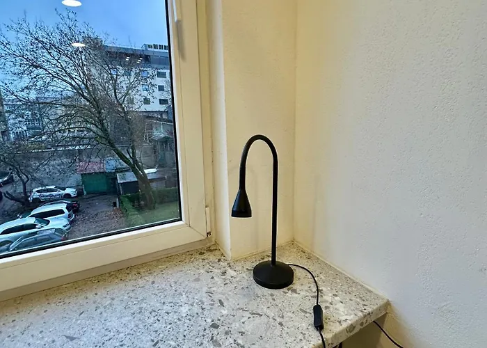 комфортная современная студия в центре 4*