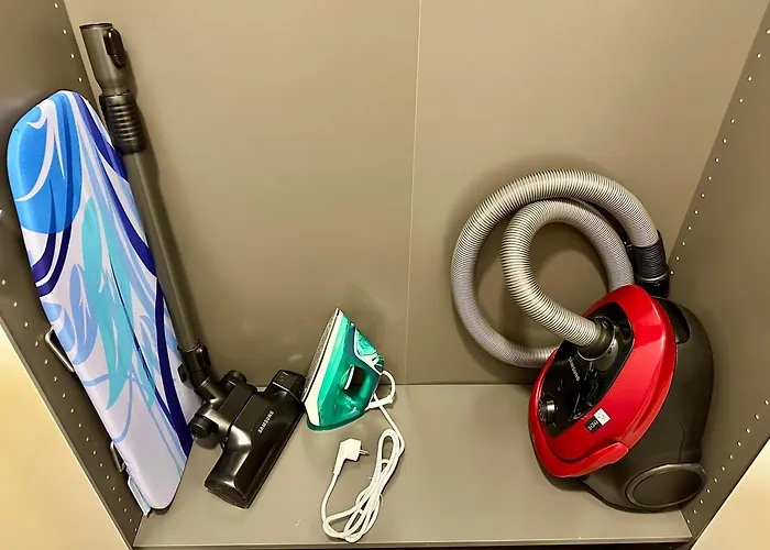 Hotel комфортная современная студия в центре 4*